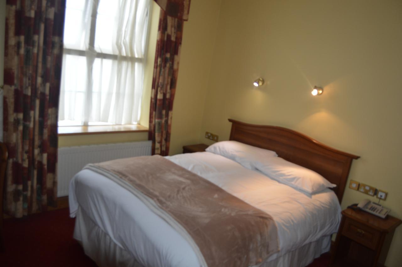 The Anglers Rest Hotel Headford 外观 照片