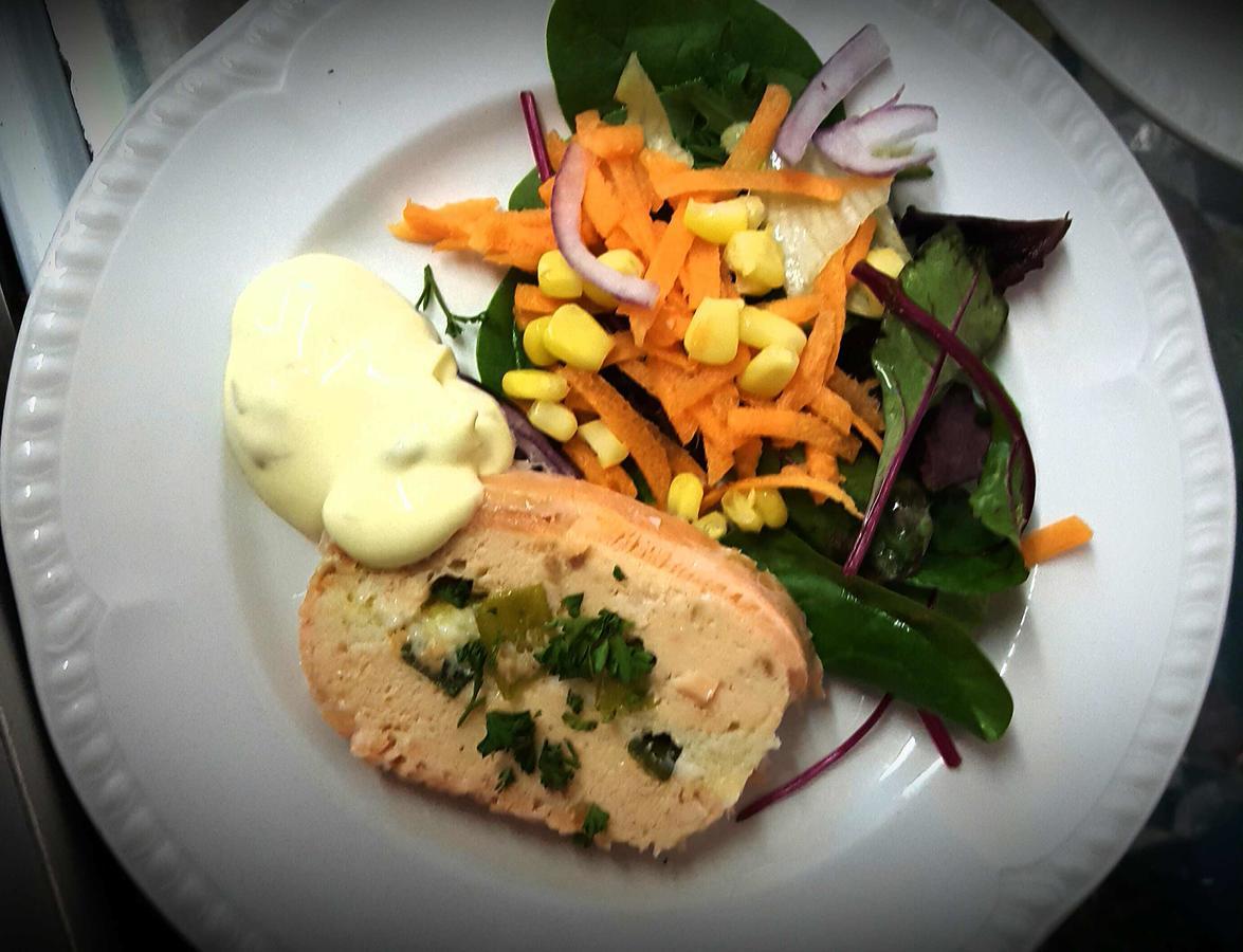 The Anglers Rest Hotel Headford 外观 照片